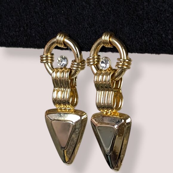 V. Metal Geometric Cut Out Earrings - Picture 3 of 5